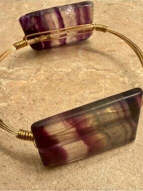 Gold Wire Bangle Bracelet with Purple Striped Stone